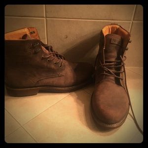 Men’s brown leather boots